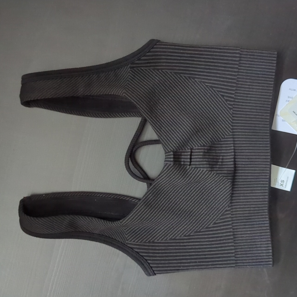 FABLETICS Sports Bra (Cloud Seamless Strappy Bra)